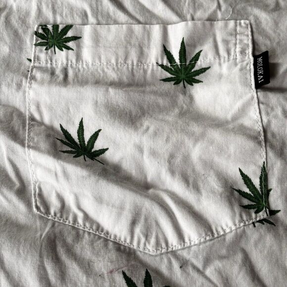 Molokai Surf Shirt Sz XL Cannabis 420 Button Down White Green Marijuana Weed - Picture 6 of 11